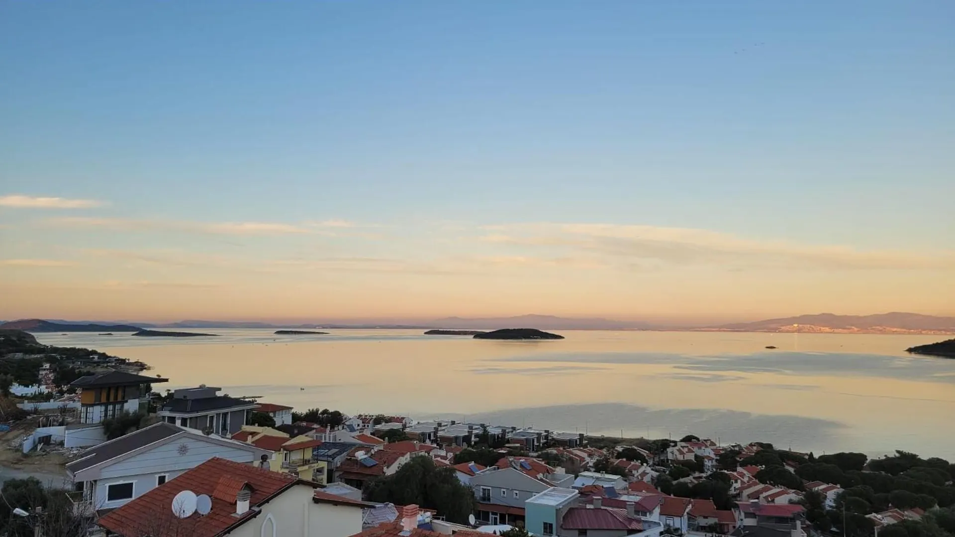 Alojamento de Acomodação e Pequeno-almoço Terrace Urla Acomodação com café da manhã