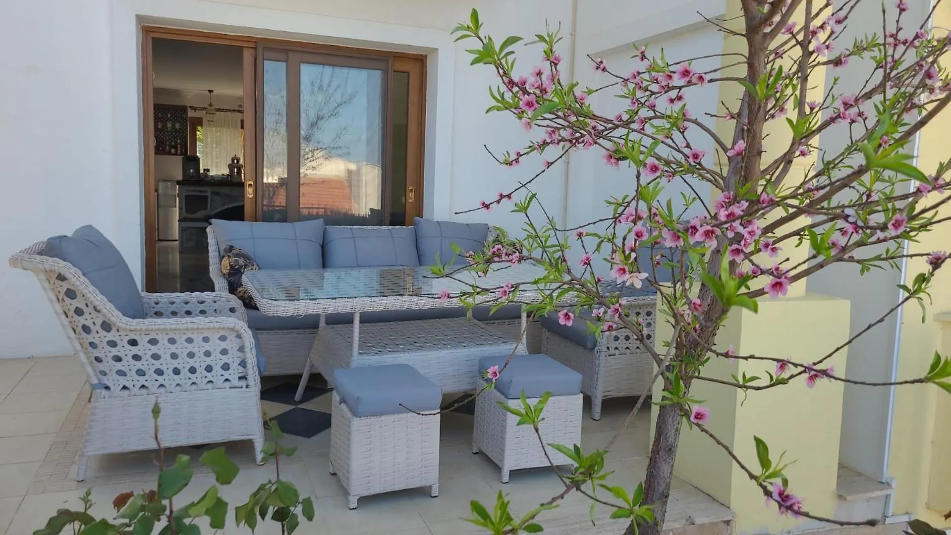 Terrace Urla Acomodação com café da manhã